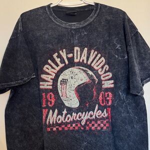 Harley-Davidson Vintage Black and Red Tee